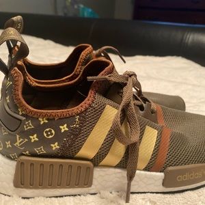 Womens shoes size 8. Run big. New never worn